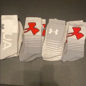 Men’s medium under Armour socks